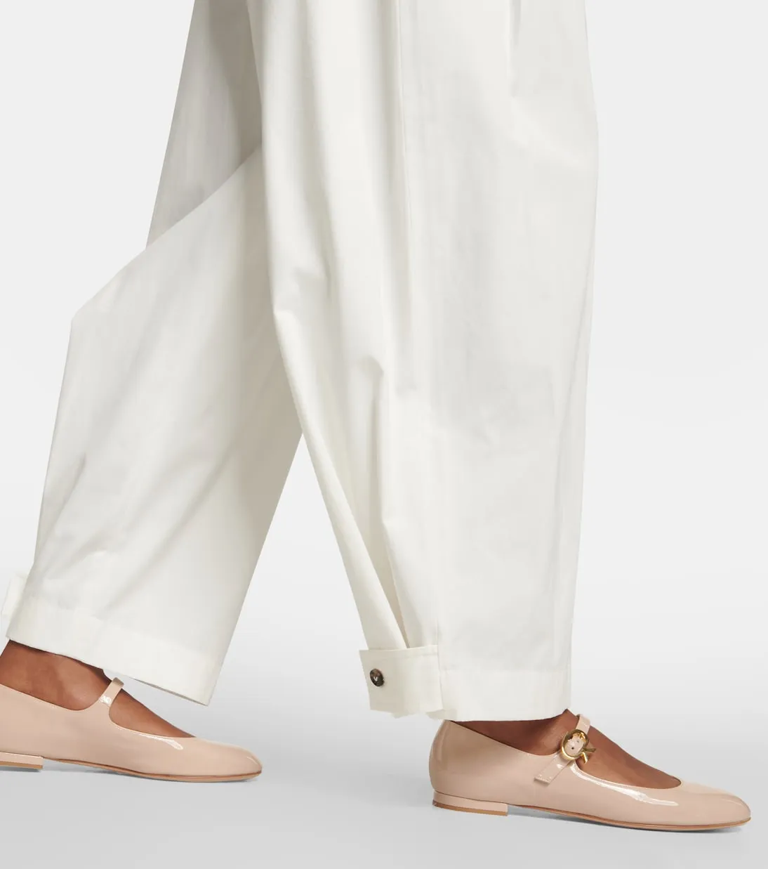Gianvito Rossi patent leather ballet flats, neutral